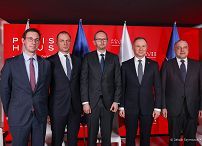 008_20230119_Andrzej_Duda_Dyskusja_Nato_Summit_2023_JSZ_7723.jpg