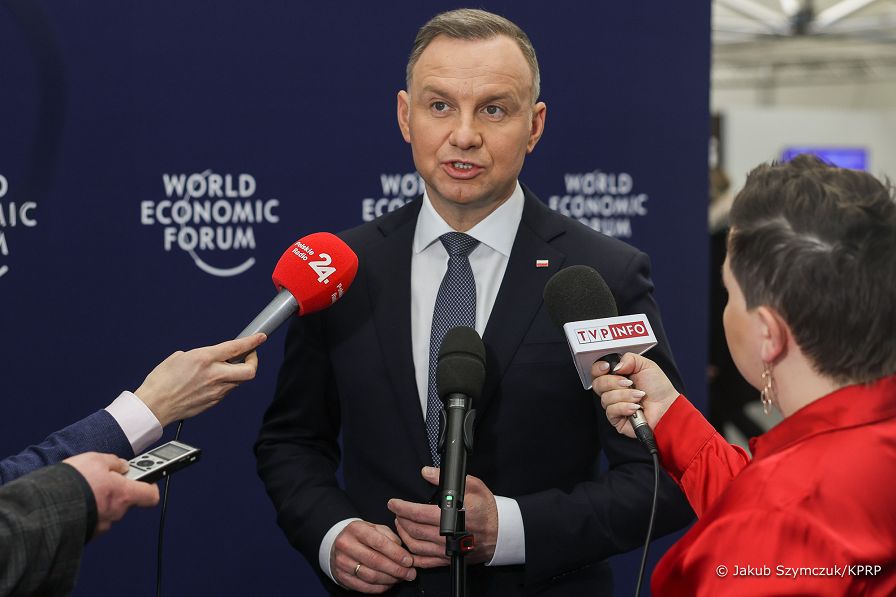 01__Andrzej_Duda_briefing_Davos_Szwajcaria_20230119_JSZ_7313.jpg