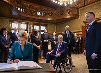 002_20230124_Para_Prezydencka_Czechy_Wpis_Ksiega_Pamiatkowa_MB1_4403.jpg
