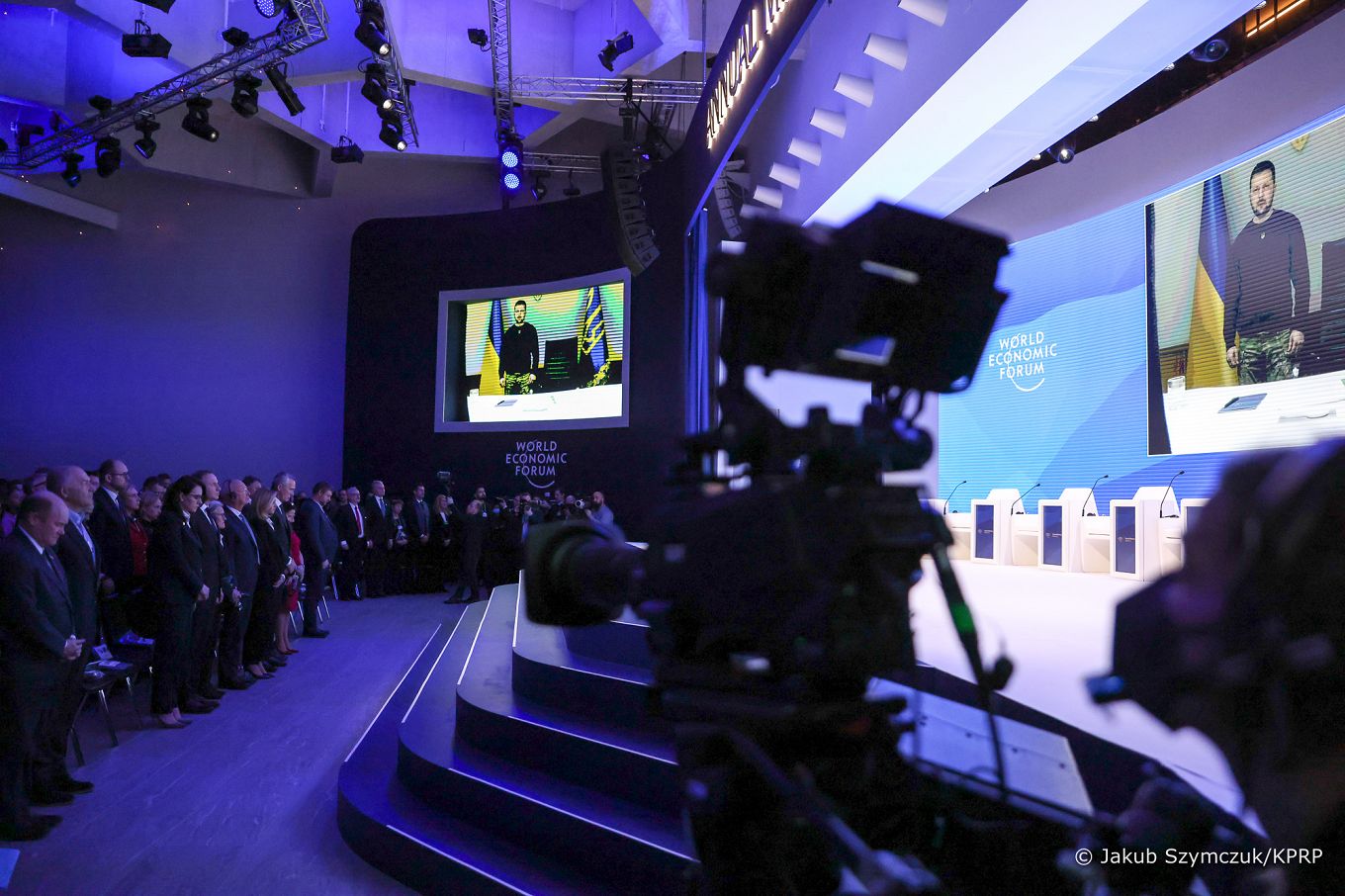 012_30__Andrzej_Duda_panel_Davos_Szwajcaria_20230118_JSZ_6872.jpg