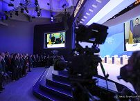 012_30__Andrzej_Duda_panel_Davos_Szwajcaria_20230118_JSZ_6872.jpg