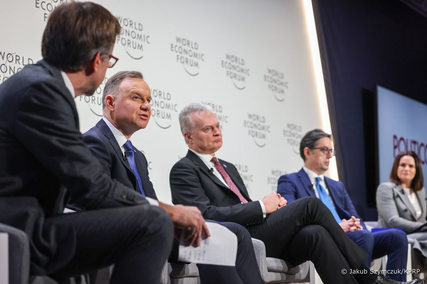002_04__Andrzej_Duda_dyskusja_In_Defence_of_Europe_Davos_20230117_JS__4029.jpg