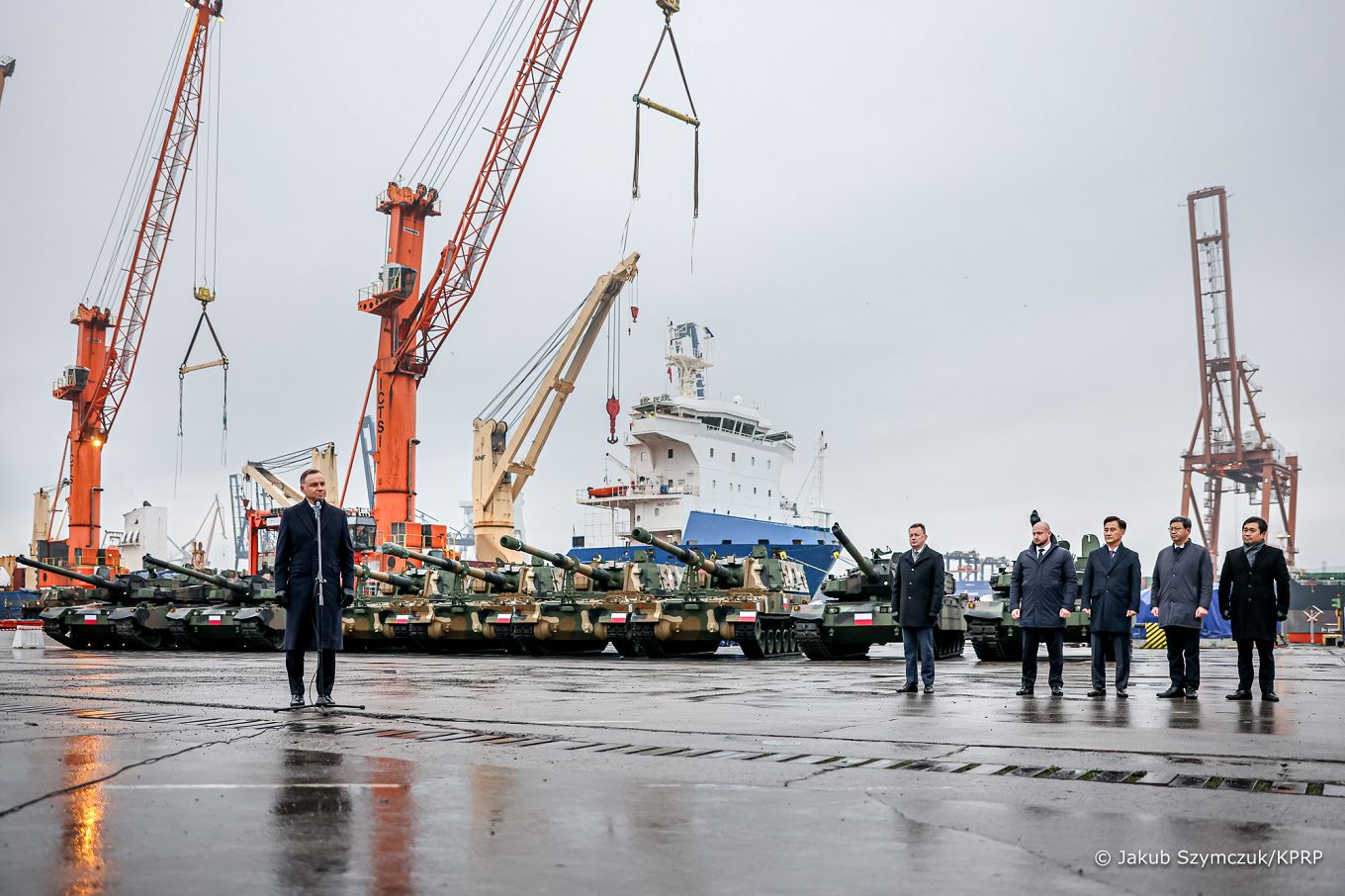 006_003_20221206_Andrzej_Duda_Dostawa_Broni_Gdynia_JSZ_6148.jpg