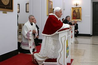 009_20060525_Papiez_Benedykt_w_Palacu_Prezydenckim_BenedyktXVI53.jpg