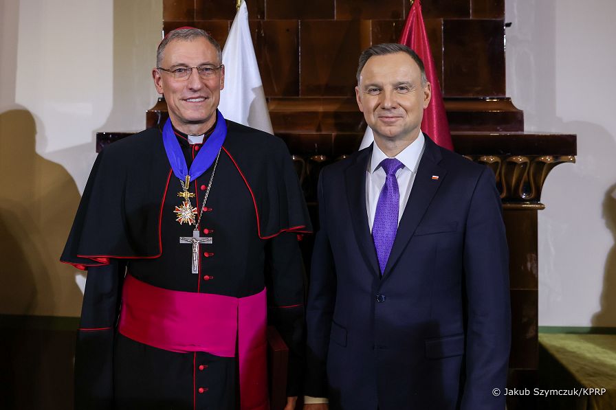 12__Andrzej_Agata_Duda_spotkanie_Polacy_Ryga_Lotwa_20230131_JSZ_9163.jpg