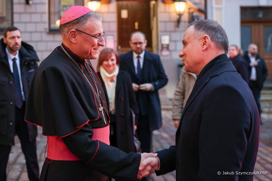 13__Andrzej_Agata_Duda_spotkanie_Polacy_Ryga_Lotwa_20230131_JSZ_8977.jpg