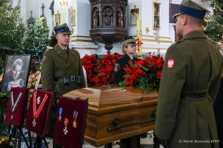 03__KPRP_Tadeusz_Deszkiewicz_pogrzeb_EKaminski_20230104_MB1_6081.jpg