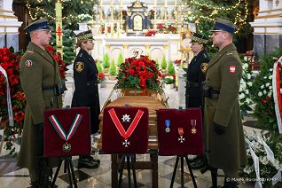 01__KPRP_Tadeusz_Deszkiewicz_pogrzeb_EKaminski_20230104_MB1_6060.jpg