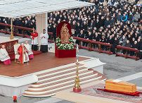 005_20230105_Andrzej_Duda_Watykan_Pogrzeb_Benedykt_0003.jpg