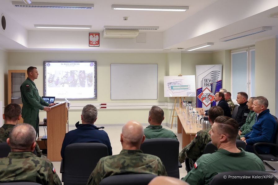 02_Andrzej_Duda_56_Baza_Lotnicza_Inowroclaw_20231011_PK1_8718.jpg