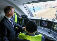 007_Andrzej_Duda_Zaklad_PESA_Bydgoszcz_20231011_PK1_7927.jpg