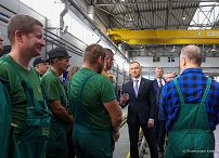 011_Andrzej_Duda_Zaklad_PESA_Bydgoszcz_20231011_PK1_8371.jpg