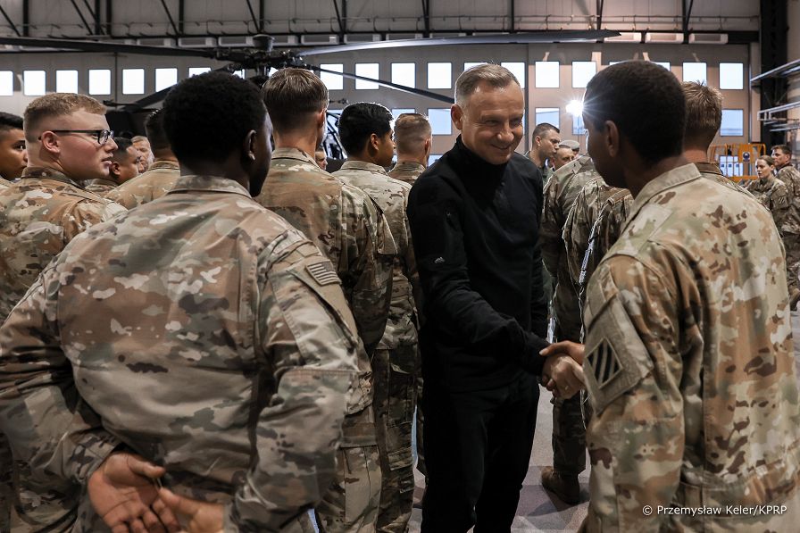 19_Andrzej_Duda_56_Baza_Lotnicza_Inowroclaw_20231011_PK1_9656.jpg