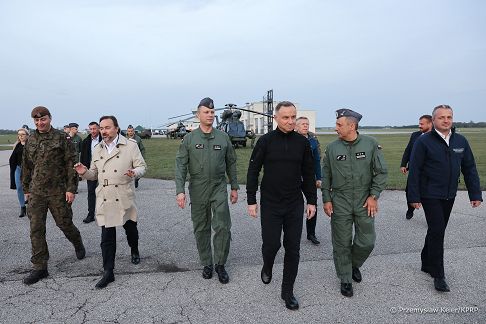 15_Andrzej_Duda_56_Baza_Lotnicza_Inowroclaw_20231011_PK1_9332.jpg