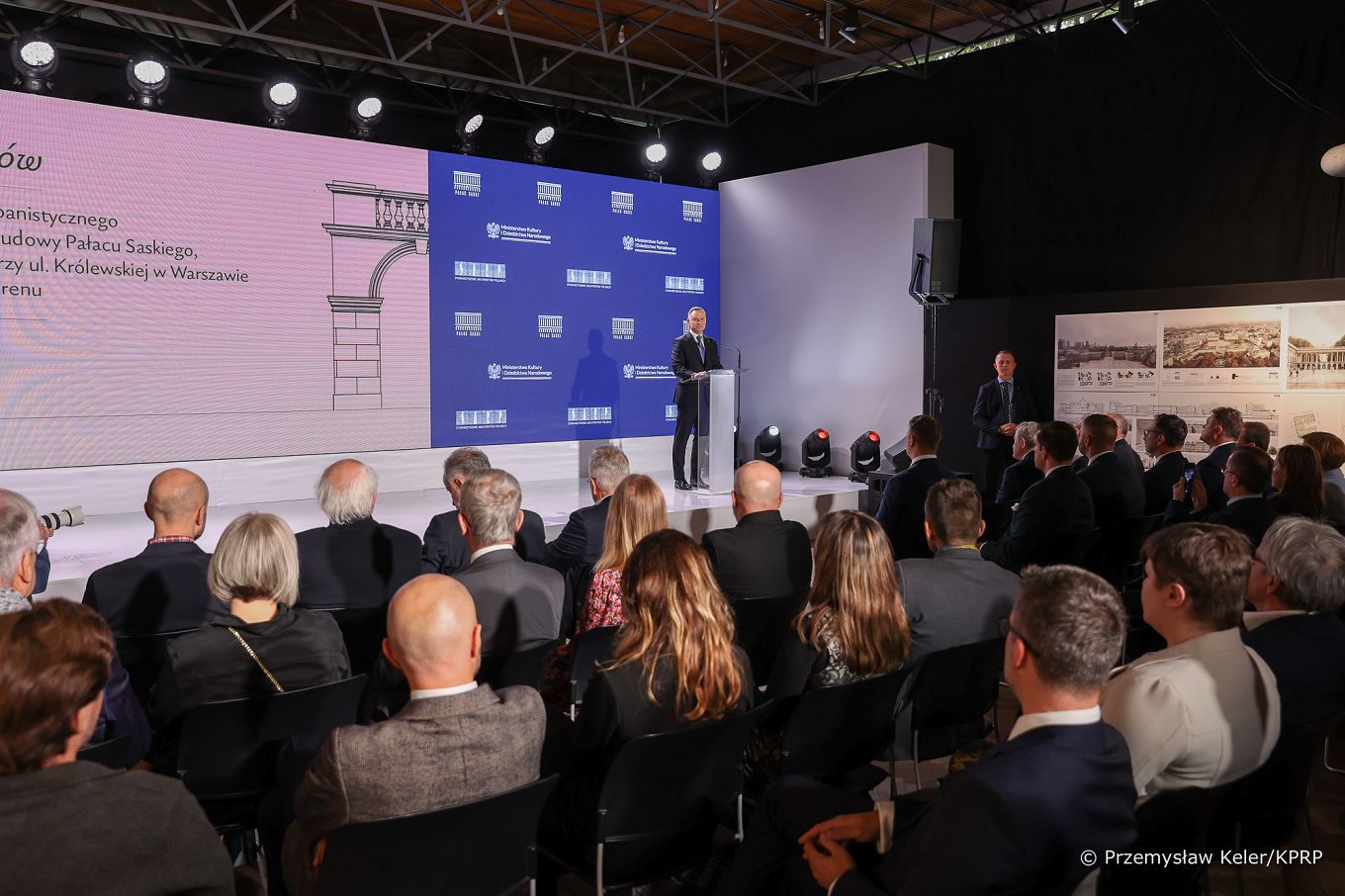 04_Andrzej_Duda_konkurs_architektoniczno_urbanistyczny_Palac_Saski_20231012_PK1_0326_1.jpg