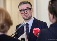 002_Briefing_posiedzenie_Rady_Rodziny_Edukacji_Wychowania_NRR_20231013_PK2_9729.jpg