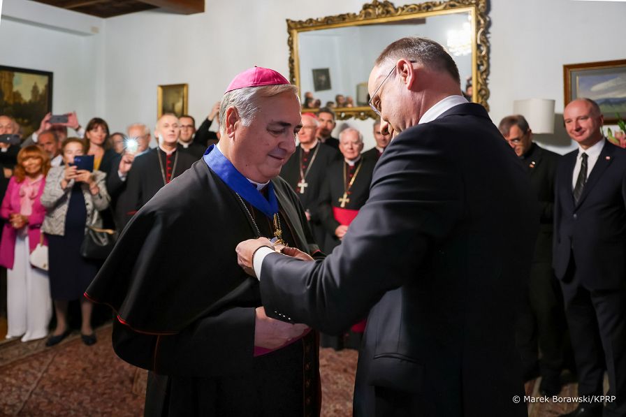 004_Para_Prezydencka_Watykan_Odznaczenie_Abp_Salvatore_Pennacchio_20231016_MB1_2637.jpg