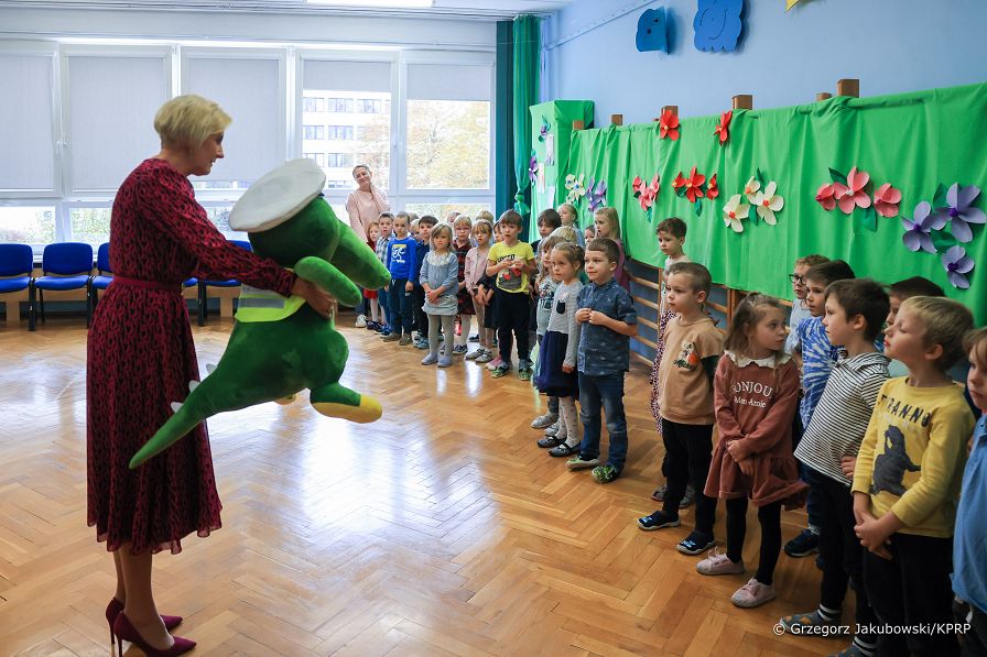01_Agata_Kornhauser_Duda_Wizyta_Przxedszkole_Warszawa_20231019_GJA_7710-1.jpg