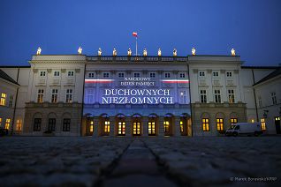 01_Iluminacja_Duchowni_Niezlomni_WM_20231019_MB1_5738.jpg