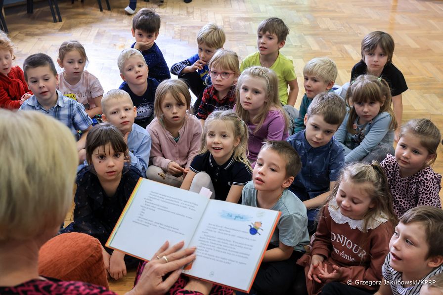 09_Agata_Kornhauser_Duda_Wizyta_Przxedszkole_Warszawa_20231019_GJA_8126.jpg