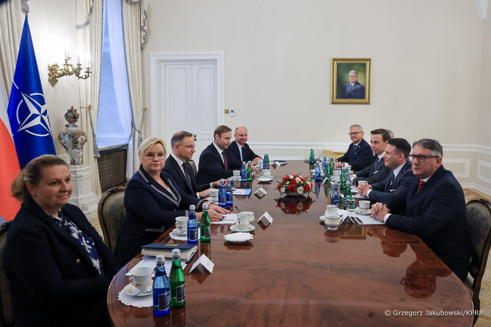 03_Andrzej_Duda_Konsultacje_Konfederacja_20231025_GJA_8520.jpg [416.93 KB]
