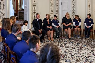 002_Minister_Piotr_Cwik_spotkanie_Podopieczni_Osrodek_Skawina_20231025_PK1_5240.jpg