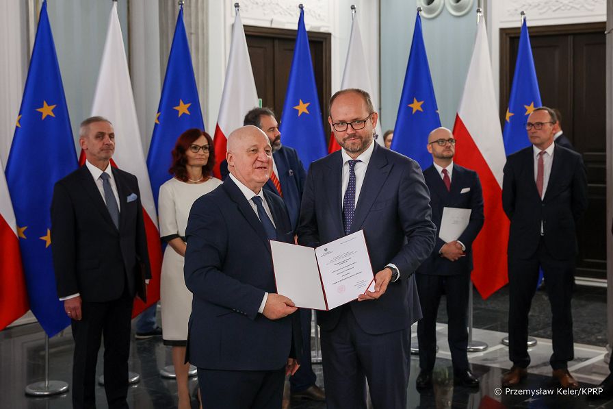 04_SEJM_PKW_Wreczenie_Zaswiadczen_o_Wyborze_20231026_PK1_5773.jpg
