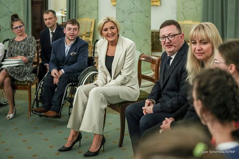 003_Agata_Kornhauser_Duda_Stowarzyszenie_Krok_za_Krokiem_20231004_SMB_7773.jpg