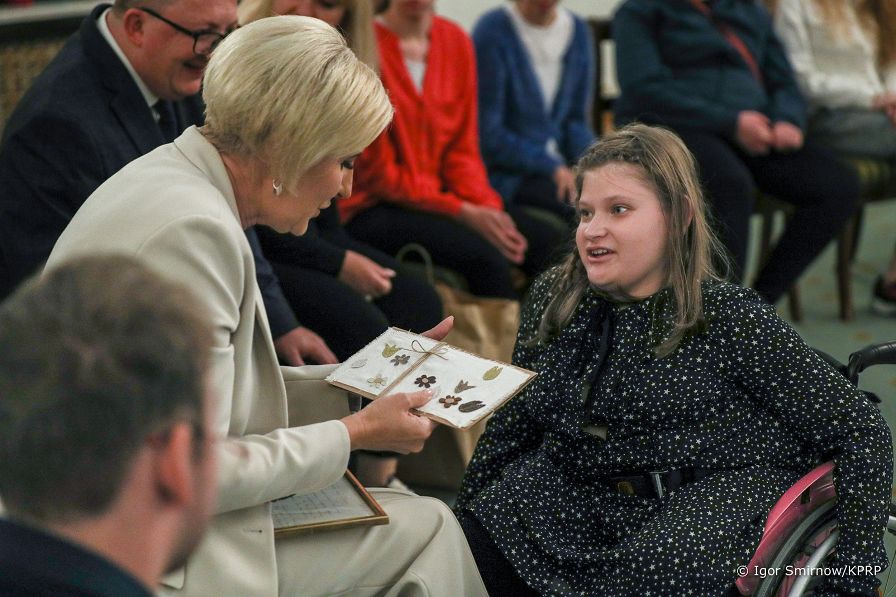 010_Agata_Kornhauser_Duda_Stowarzyszenie_Krok_za_Krokiem_20231004_SMA_7577.jpg
