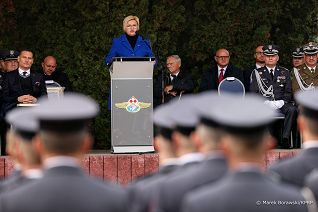 007_Minister_Grazyna_Ignaczak_Bandych_Swieto_1_Bazy_Lotnictwa_20231006_MB2_8129.jpg
