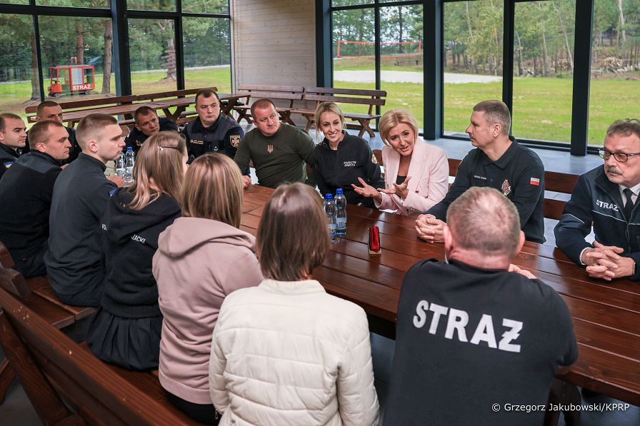 015_Agata_Kornhauser_Duda_wizyta_Debica_Brzeznica_20231009_GJA_3305.jpg