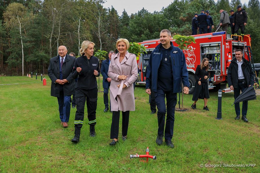 007_Agata_Kornhauser_Duda_wizyta_Debica_Brzeznica_20231009_GJA_2717.jpg