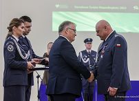 004_Minister_Andrzej_Dera_Sluzba_Wiezienna_odznaczenia_2023_PK2_5775.jpg