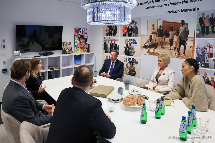 01_Agata_Kornhauser_Duda_osrodek_RIO_20231113_GJA_4604.jpg