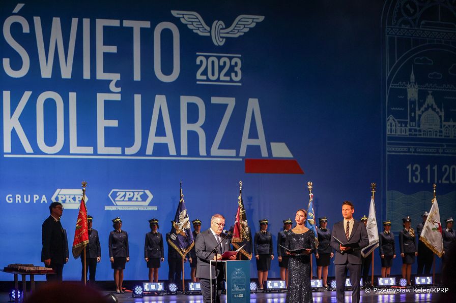 004_Minister_Andrzej_Dera_odznaczenia_Dzien_Kolejarza_20231113_PK2_7369.jpg