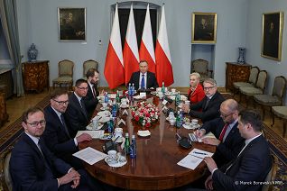 01_Andrzej_Duda_Wideokonferencja_Ambasadorzy_Trojmorze_20231115_MB1_3903.jpg