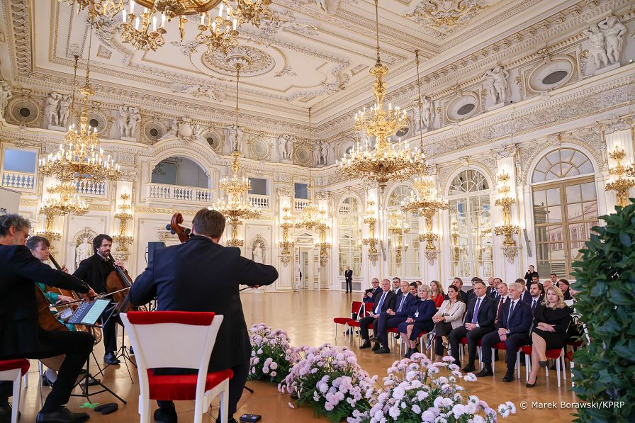 12_Andrzej_Duda_Praga_V4_20231122_MB1_6906.jpg