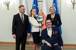 12_Para_Prezydencka_Ozdnaczenia_Swiatowy_Dzien_Osob_Niepelnspr_20231127_PK1_5573.jpg