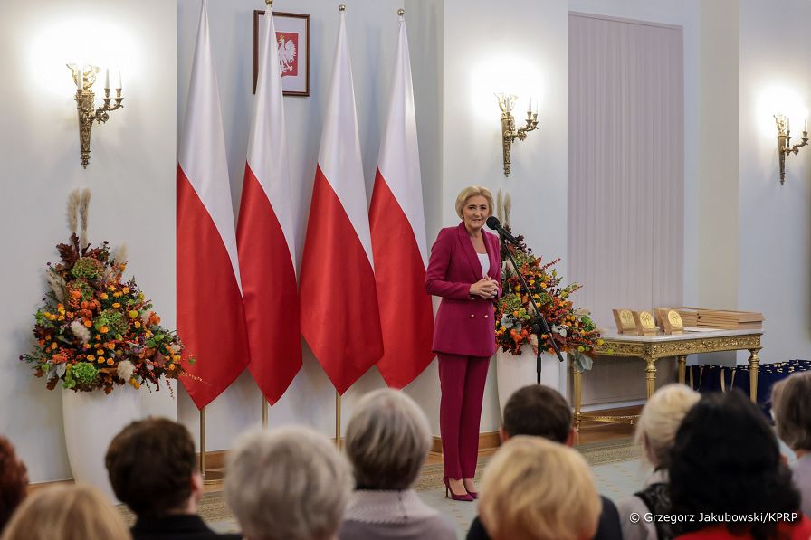 001_Agata_Korhauser_Duda_Gala_Konkursu_Razem_dla_Seniorow_2023_GJB_0370.jpg