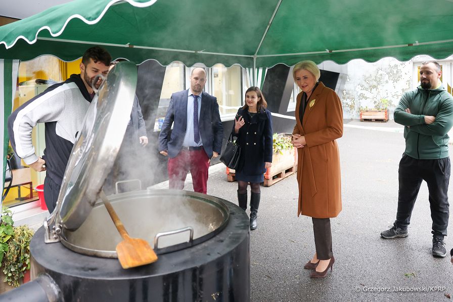 04_Agata_Kornhauser_Duda_ szkołla_College_de_Bude_Szwajcaria_20231212_MB1_7721.jpg