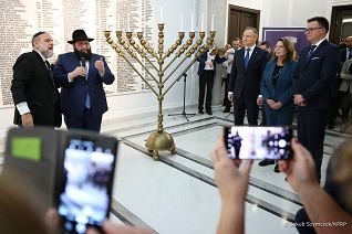 Chanuka Prezydent Sejm 14.12.jpg