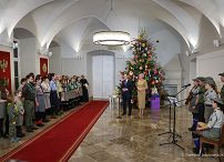 04_Para_Prezydencka_Betlejemskie_Swiatelko_Palac_Prezydencki_20231215_MB1_1214.jpg