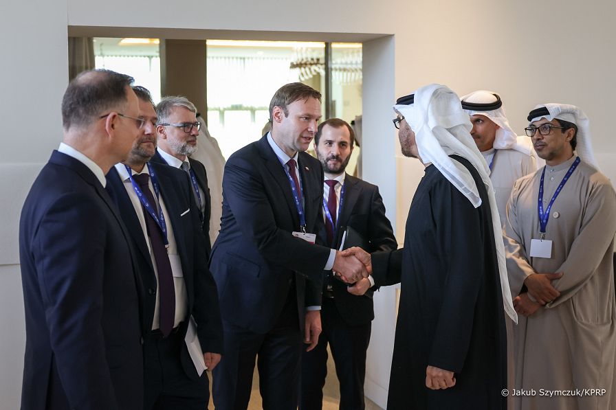 06_Andrzej_Duda_COP28_spotkanie_Prezydent_ZEA_20231202_JSZ_7848.jpg