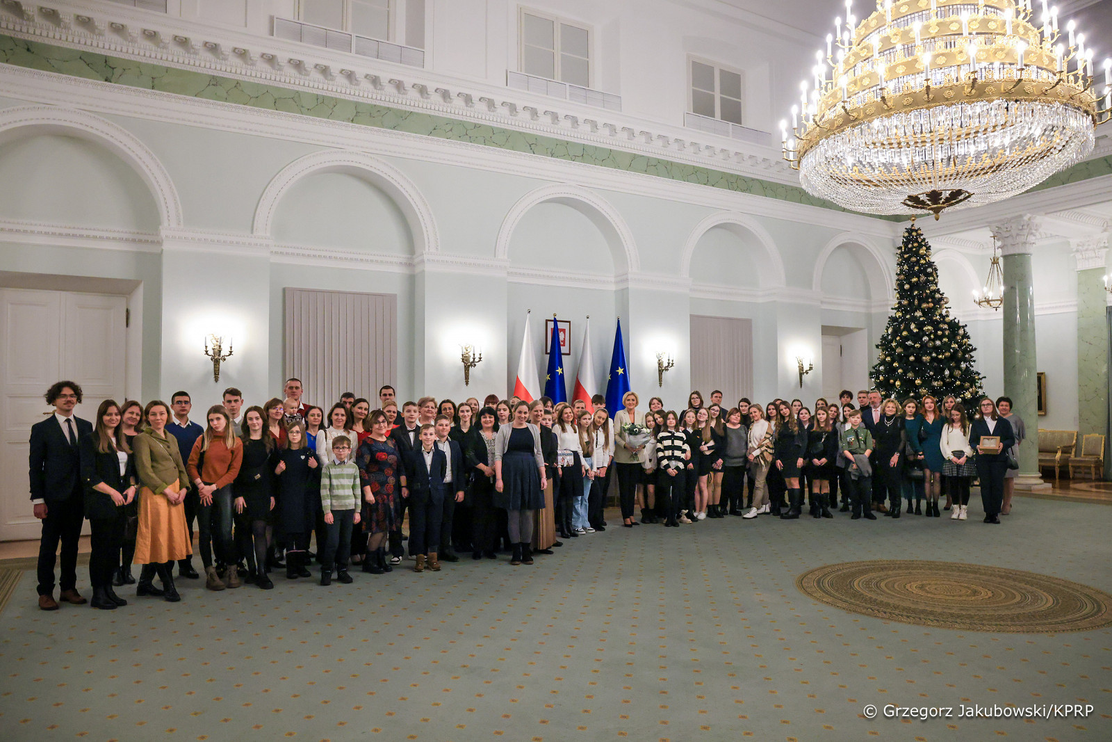 003_Agata_Kornhauser_Duda_wolontariuasze_Fundacja_Swietego_Mikolaja_20231205_GJA_9838.jpg [1.11 MB]