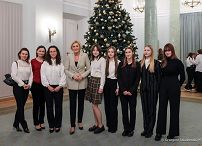 009_Agata_Kornhauser_Duda_wolontariuasze_Fundacja_Swietego_Mikolaja_20231205_GJA_9978.jpg
