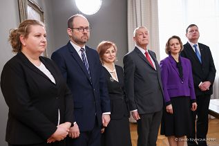 17__Andrzej_Agata_Duda_powitanie_Ryga_Lotwa_20230201_JSZ_9654.jpg