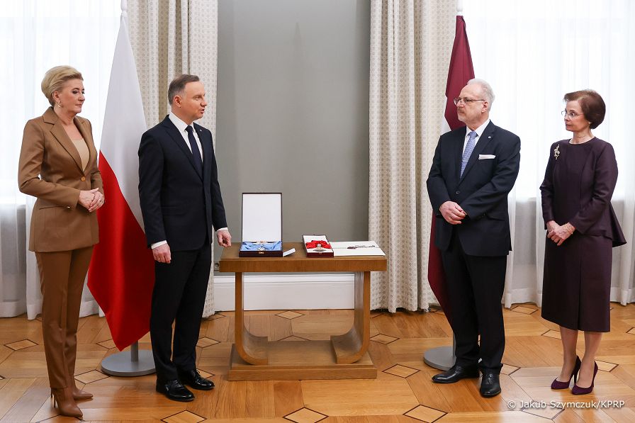 18__Andrzej_Agata_Duda_powitanie_Ryga_Lotwa_20230201_JSZ_9632.jpg