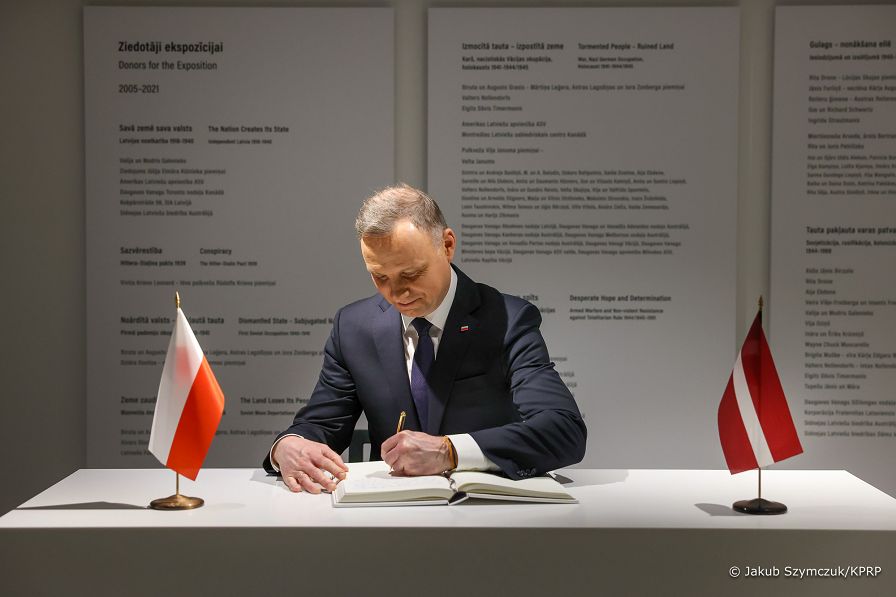 05_20230201_Andrzej_Duda_Lotwa_Muzeum_Okupacji_JSZ_0632.jpg