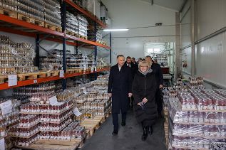 05__Andrzej_Duda_tłocznia_sokow_Kaleczew_20230210_PK1_7962.jpg