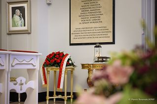 01_20230210_Wieniec_Kaplica Palacu_Prezydenckiego_Miesiecznica_MB1_4347.jpg